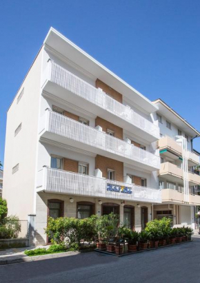  Hotel Lido  Градо
